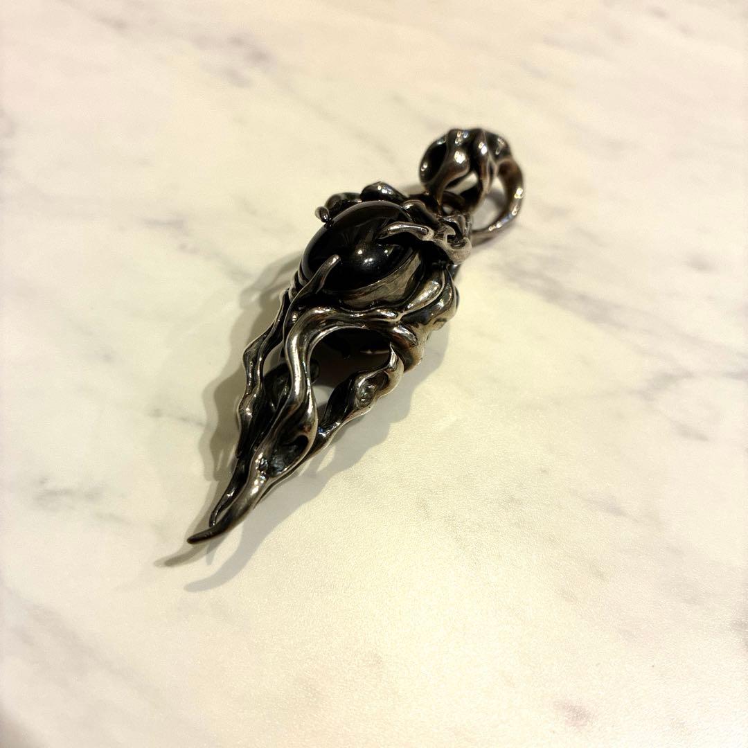 Darts of Taujan Melekh GACKT 着用モデル タウジャン - メルカリ