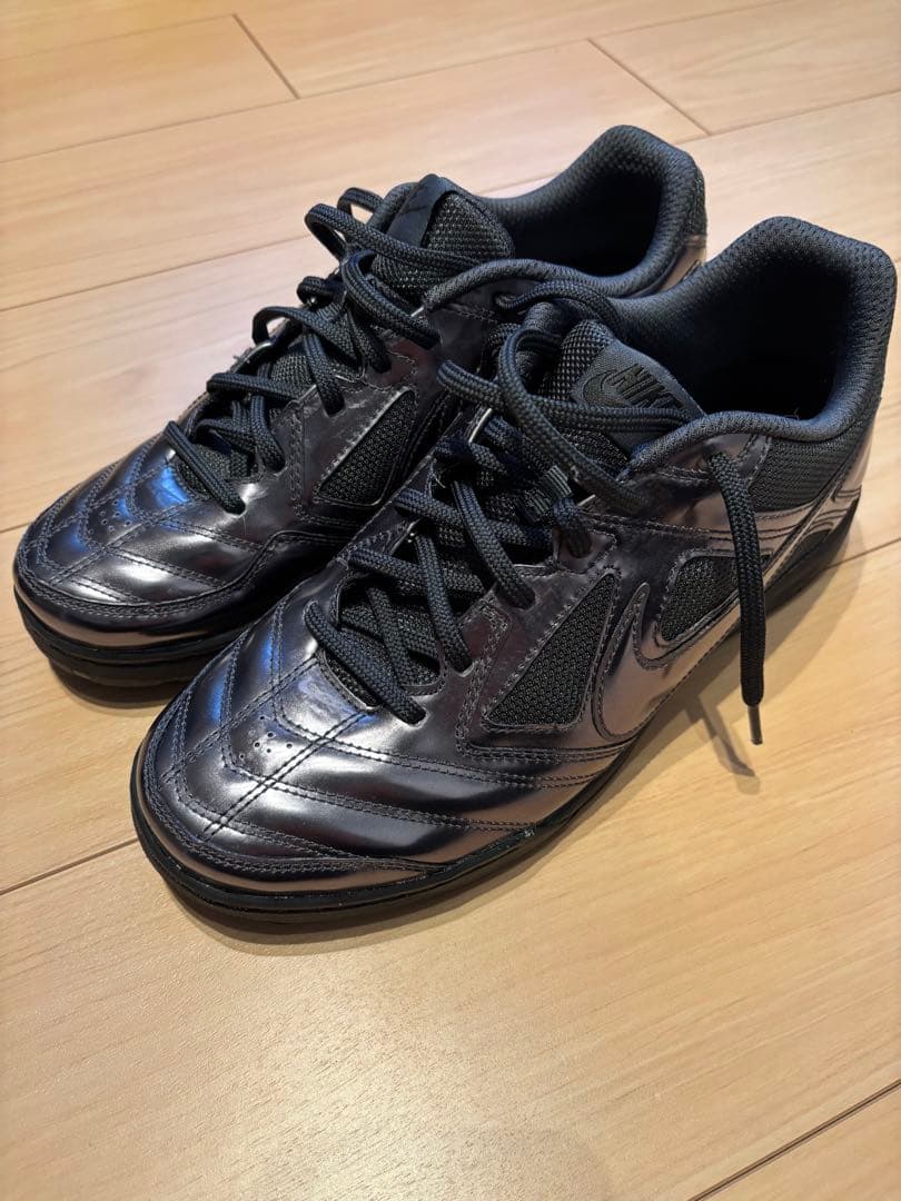 (美品)ナイキ ガト LV8 スニーカー