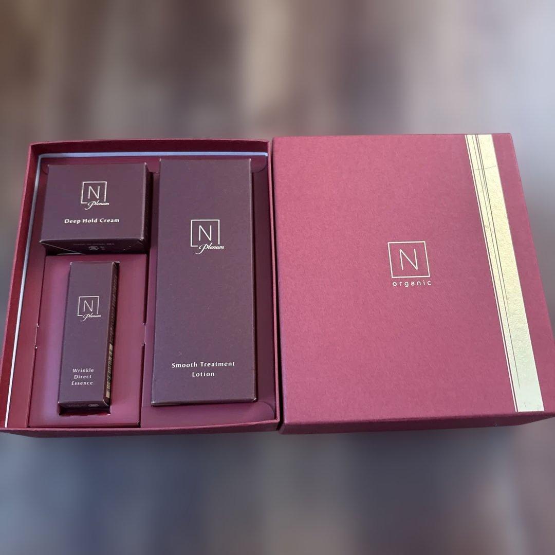 Nオーガニックプレナム　ローション　クリーム　エッセンス　セット