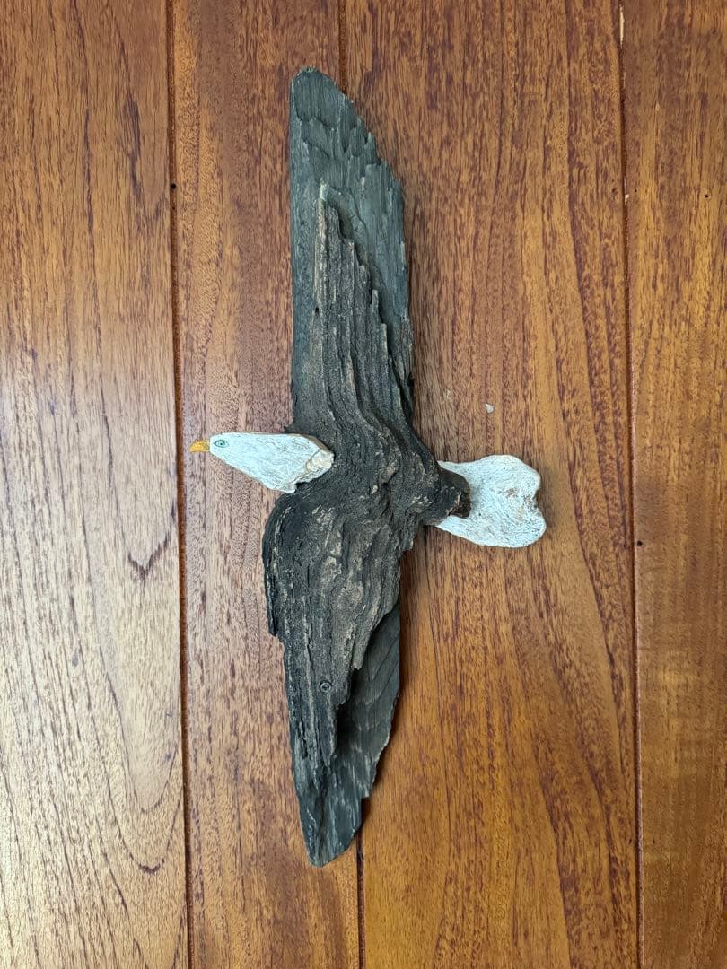山根大典 木製鷲の彫刻 約30cm 壁掛け