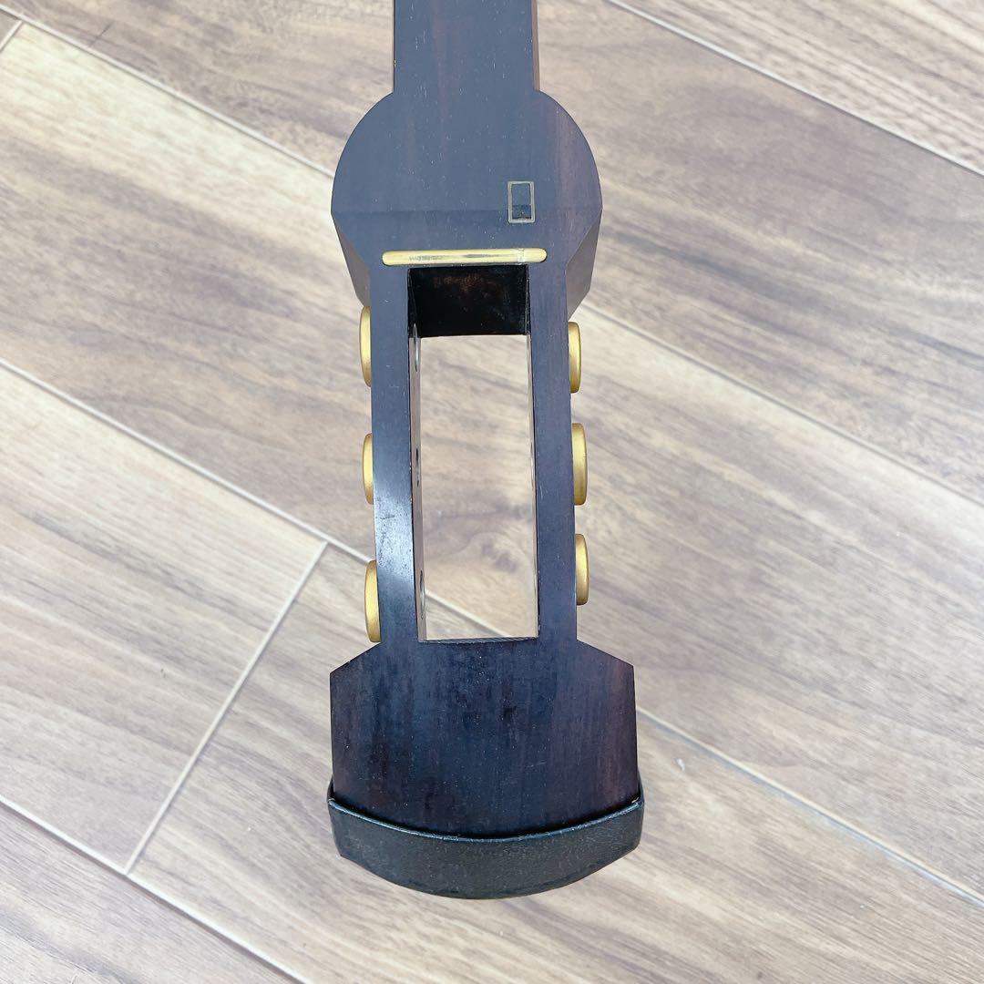 津軽三味線 金ほぞ 子持ち綾杉胴 トチ有 紅木 GP24 東さわり 犬皮 和