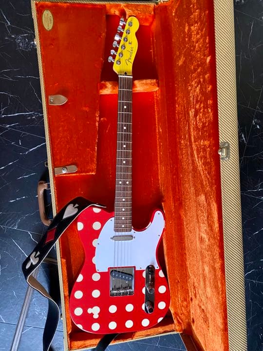 激レア・未使用に近いFenderJapan限定ディズニー ミニーマウスギター