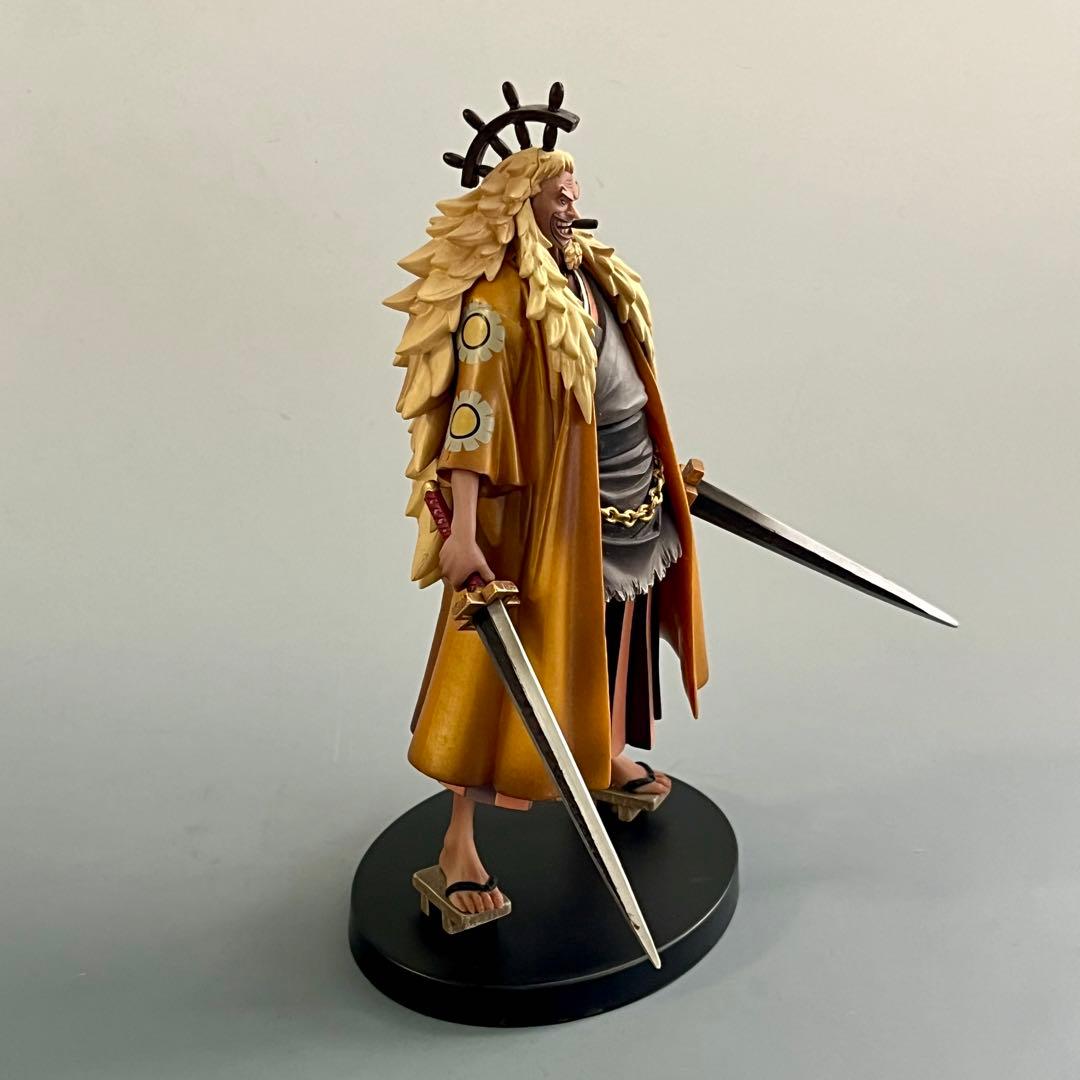 ワンピース 金獅子のシキ フィギュア 2本の刀 - メルカリ
