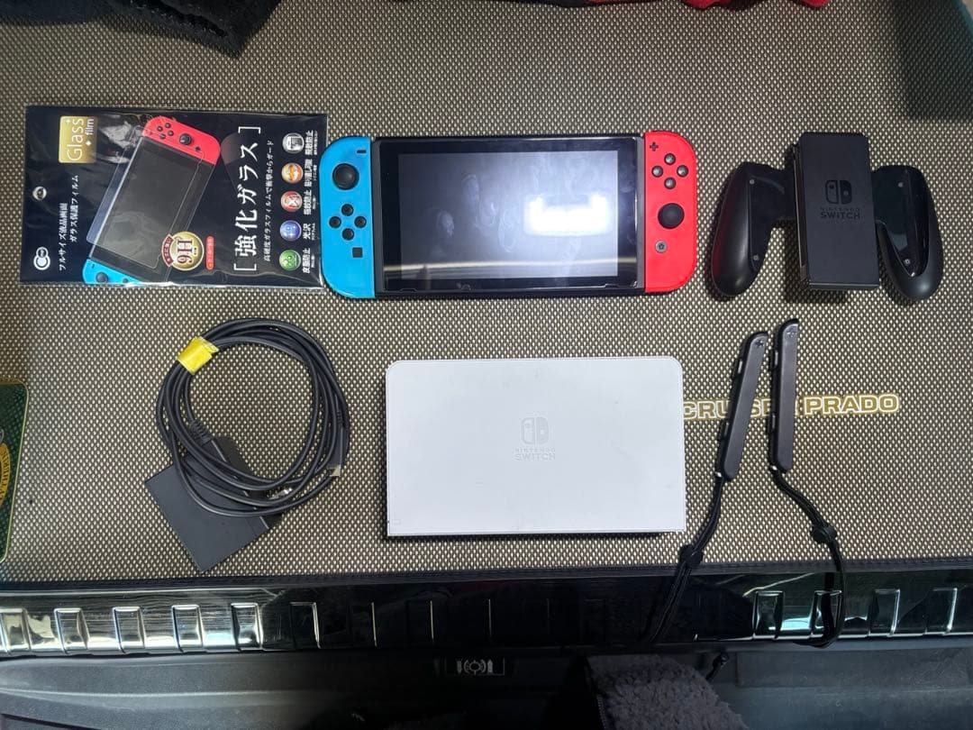 【動作確認済】Switch本体HAC-001(-01)ドッグ付 ジョイコン訳あり