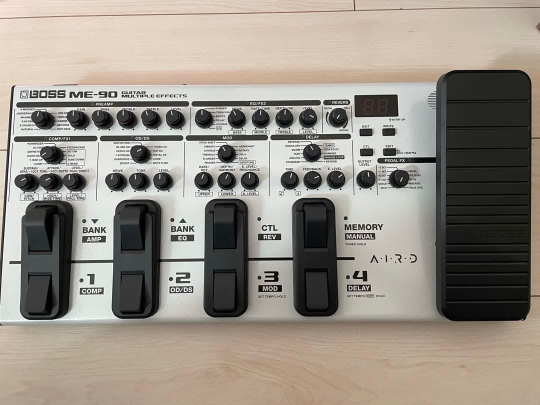BOSS ME-90 ギターエフェクター　アダプター付属