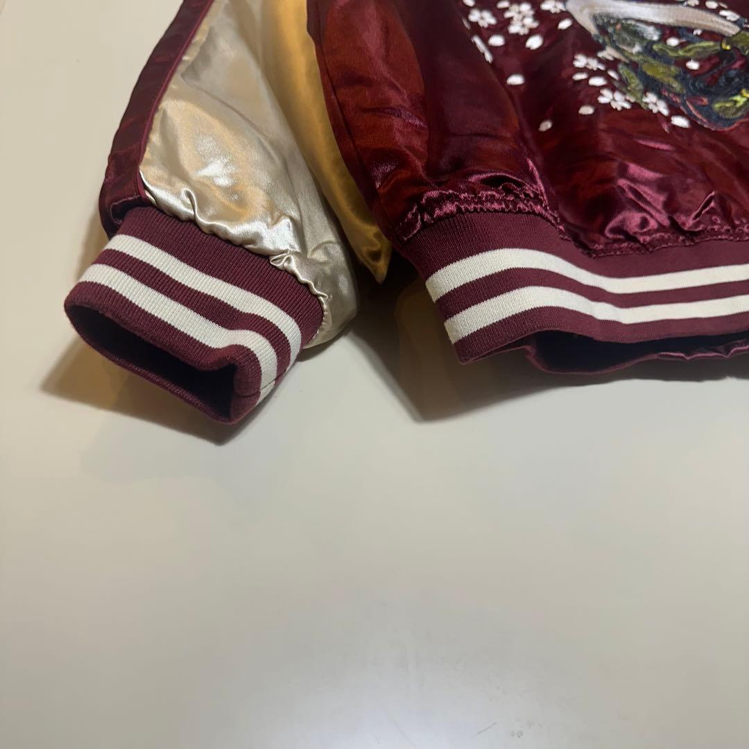 新品未使用】風神雷神桜刺繍スカジャンワインレッドえんじ金和柄サテン