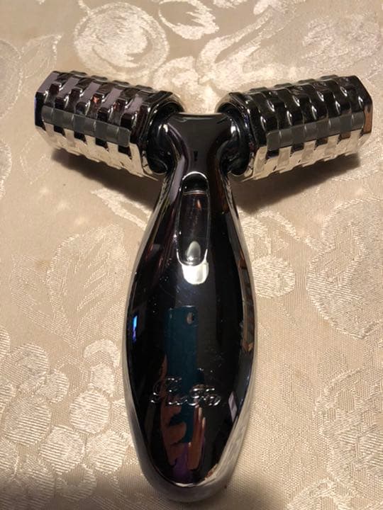 MTG ReFa－Pro  プラチナ電子ローラー リファプロ - ReFa PRO | 商品情報 | ReFa（リファ）公式ブランドサイト