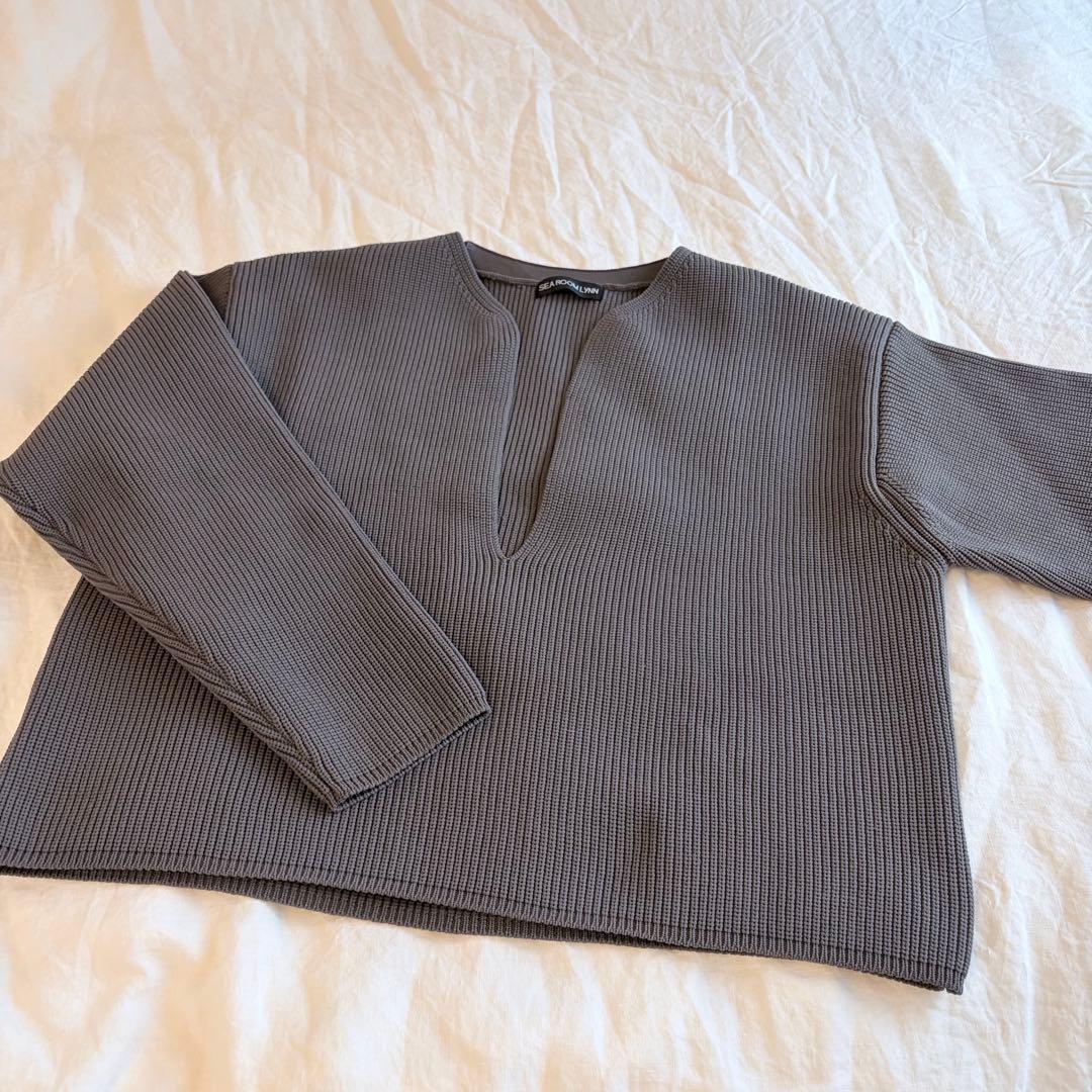 SEA ROOM LYNN グレー Vネック 長袖ニット - メルカリ