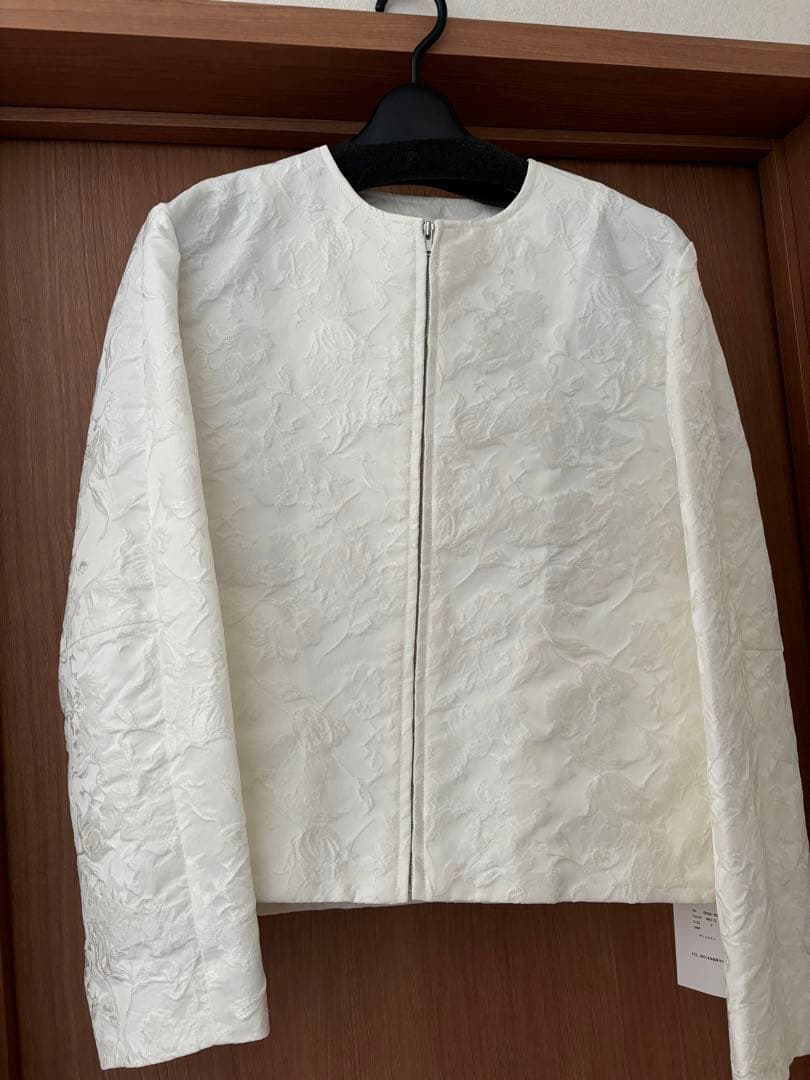 OHGA Flower jacket ホワイト　新品未使用タグ付き 2026年最新】OHGAの人気アイテム - メルカリ