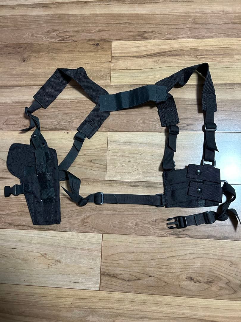 実物 米軍放出品 EAGLE ショルダーホルスター