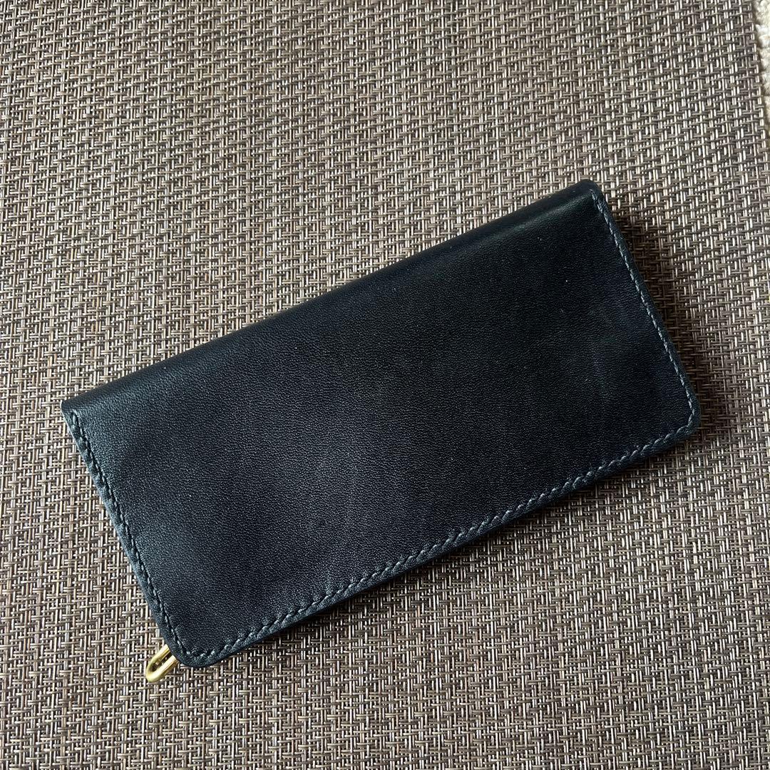 MARYAM ホースフロント ロングトラッカーウォレット 芯通しブラックの