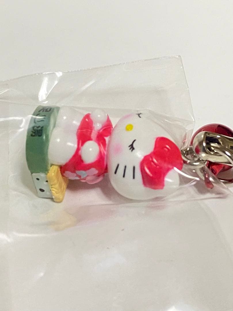 ☆ご当地キティ 静岡限定 熱海足湯バージョン 根付け☆ - メルカリ