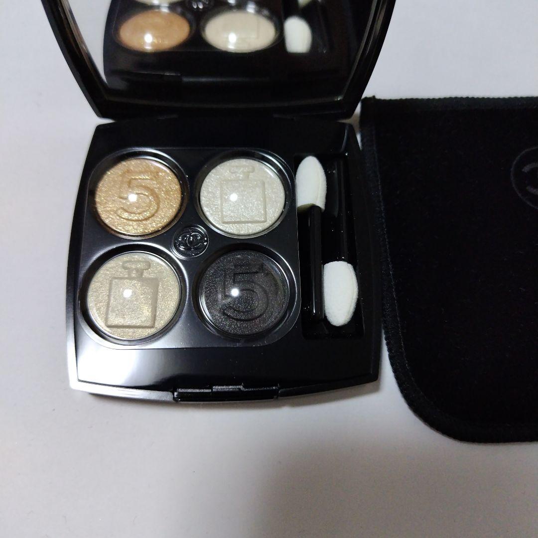 CHANEL シャネル レ キャトル オンブル N°5