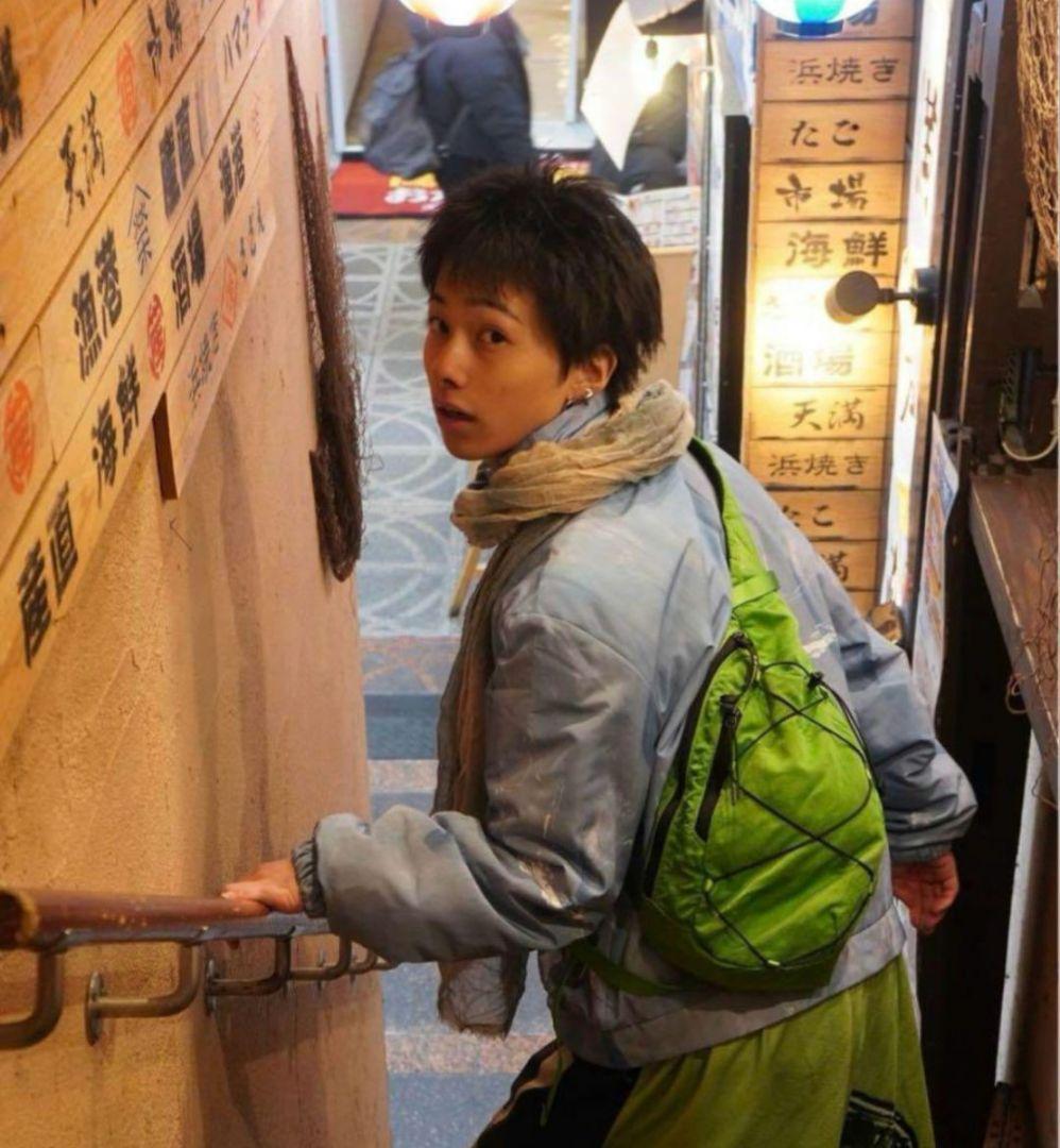 【定価4.2万/あおば着用】C.P.Company ボディ バッグ ブルー