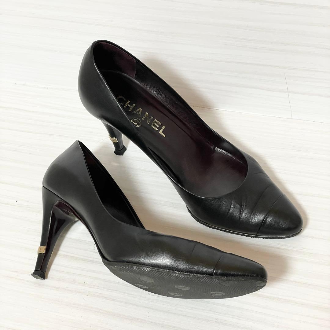 CHANEL シャネル パンプス レザー ブラック 黒 22.5㎝ ロゴ 靴 - メルカリ