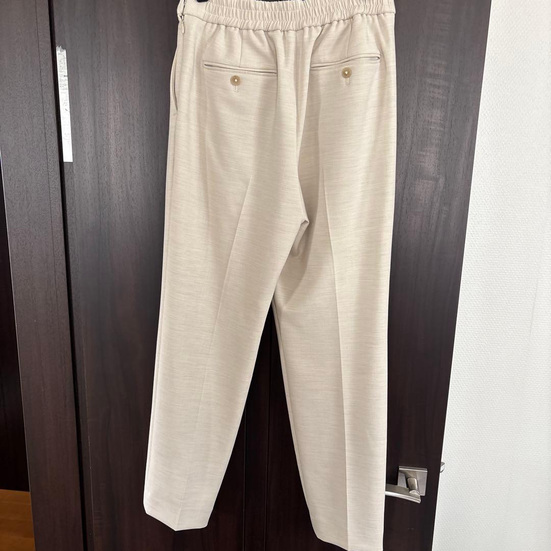 green label relaxing ノーカラースーツ上下 ベージュ