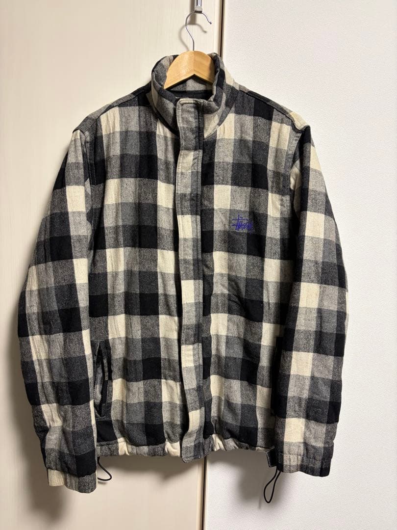 ステューシーオーセンティックギアーのチェック柄ジャケット　中綿ジャケット ステューシーオーセンティックギアーのチェック柄ジャケット 中綿