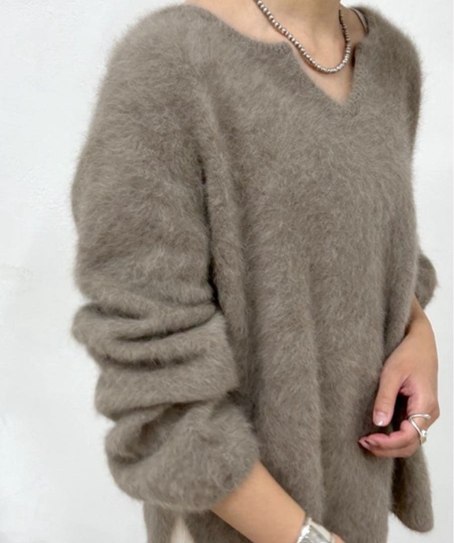 【美品】SHENERY ファーカシミヤキーネックニット　モカ