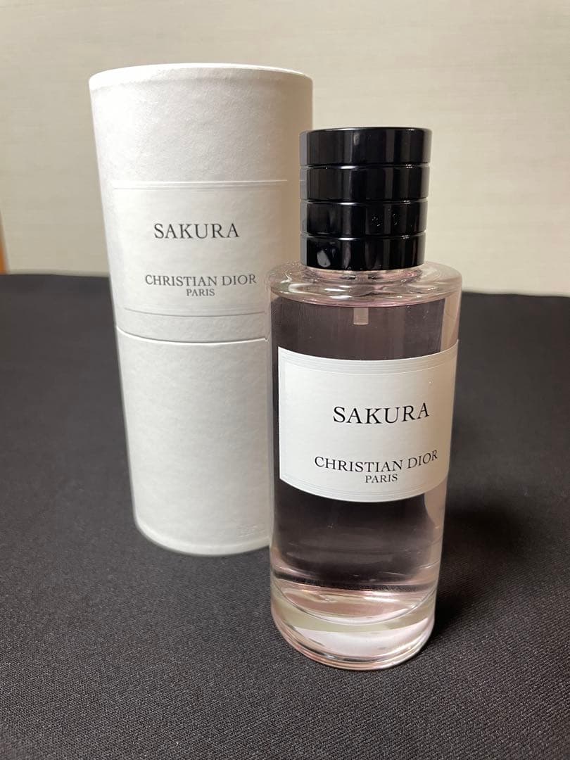 CHRISTIAN DIOR SAKURA 香水　125ml