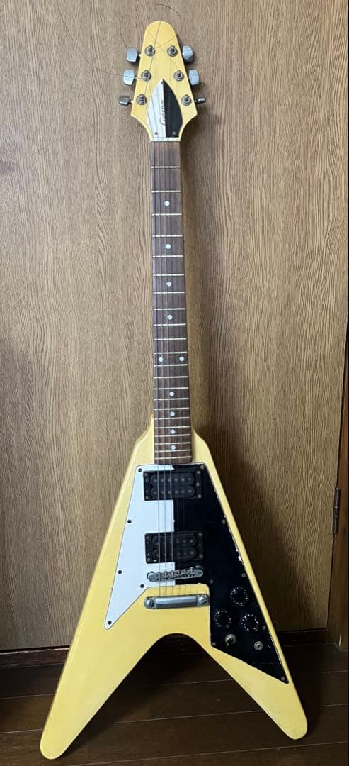 【ジャンク品】フライングV エレキギター※1月いっぱいの出品です Gibson ギブソン Dave Mustaine Flying V EXP Metallic Silver エレキ