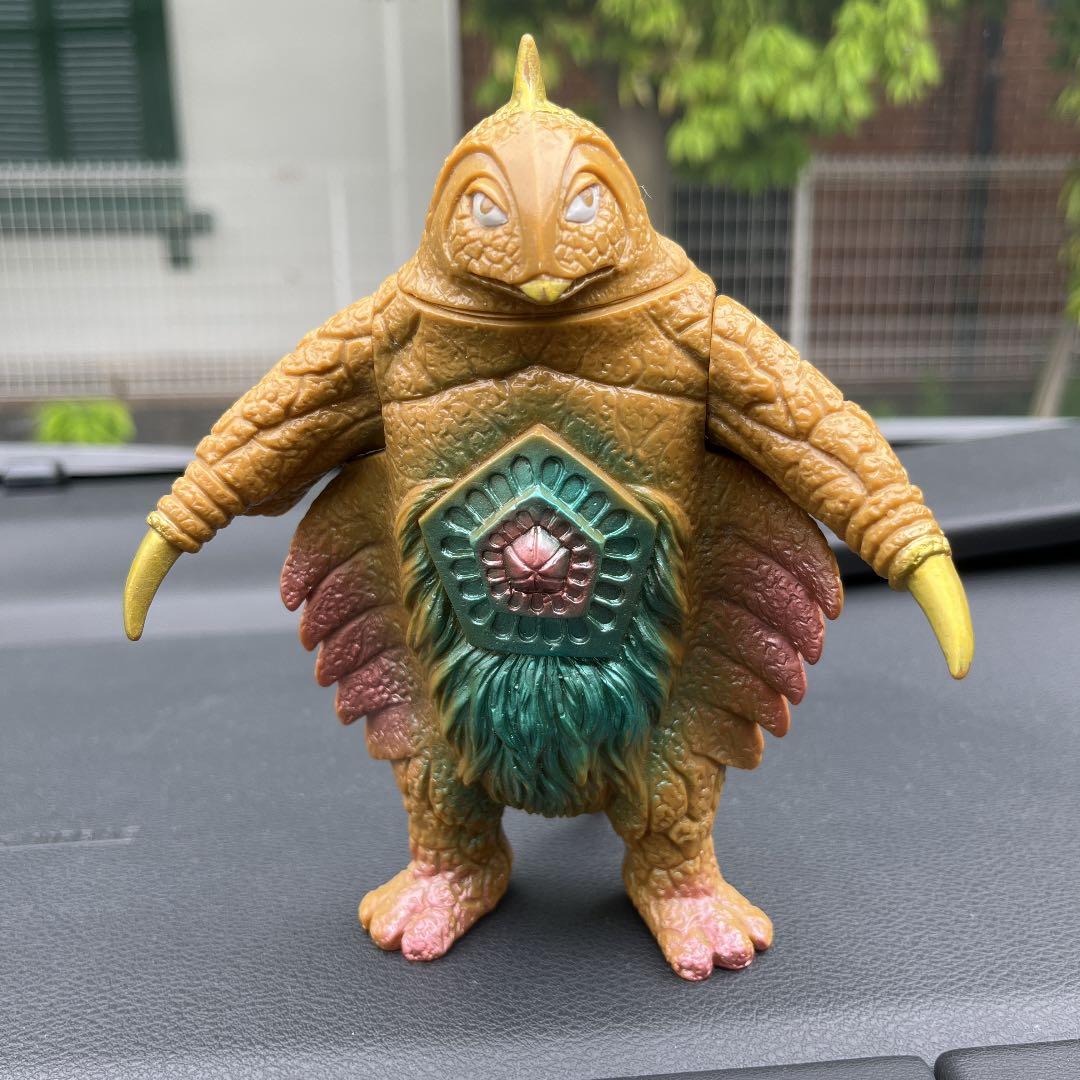 ベムスター ソフビ 1983年 バンダイ ウルトラマン怪獣 - メルカリ