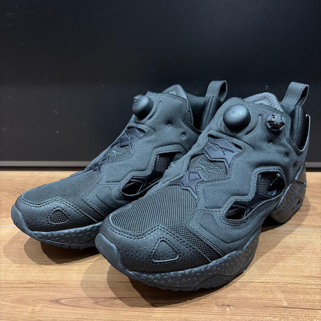 日本限定Reebok Instapump Fury 95 トリプルブラック極美品