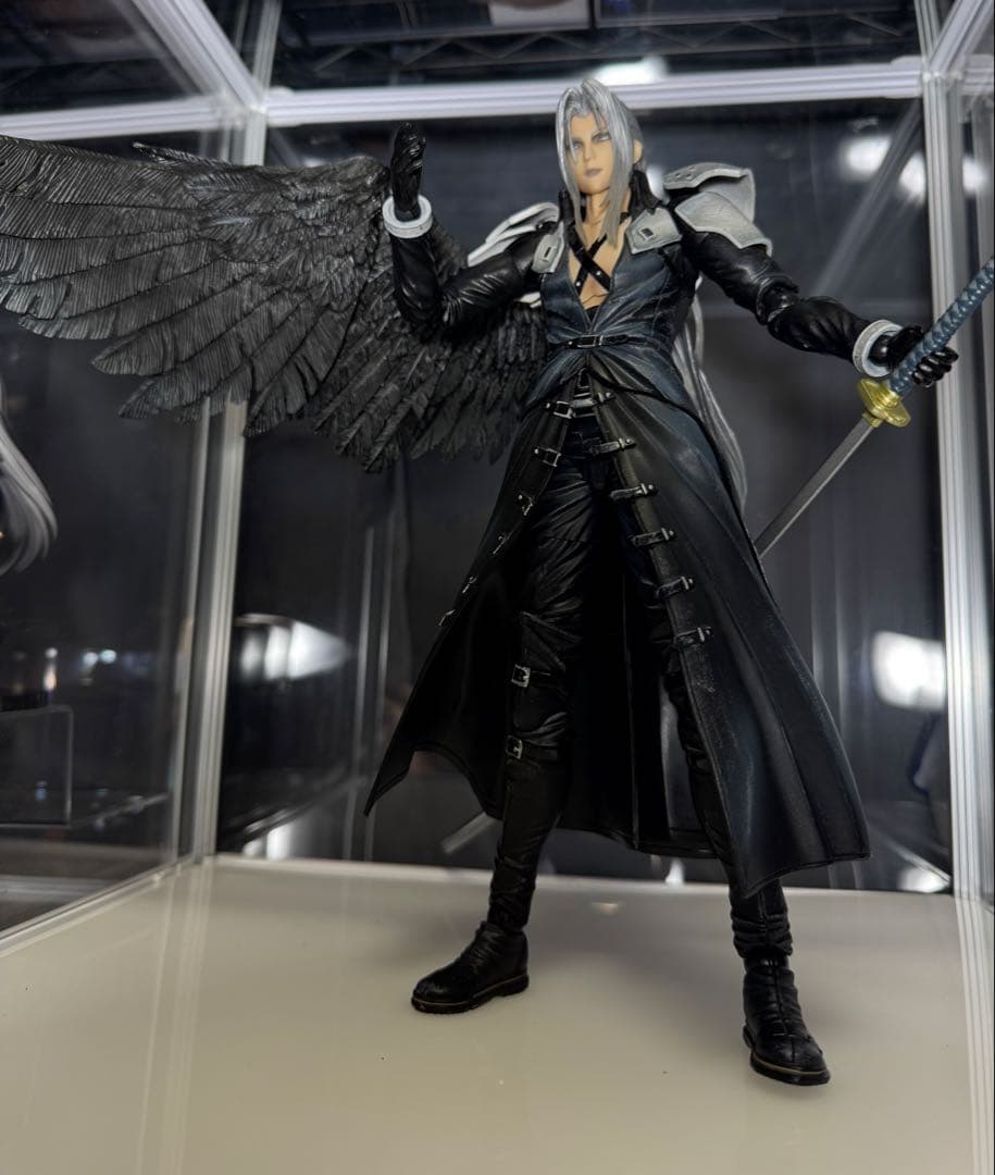 FINAL FANTASY VII プレイアーツ改　セフィロス　フィギュア