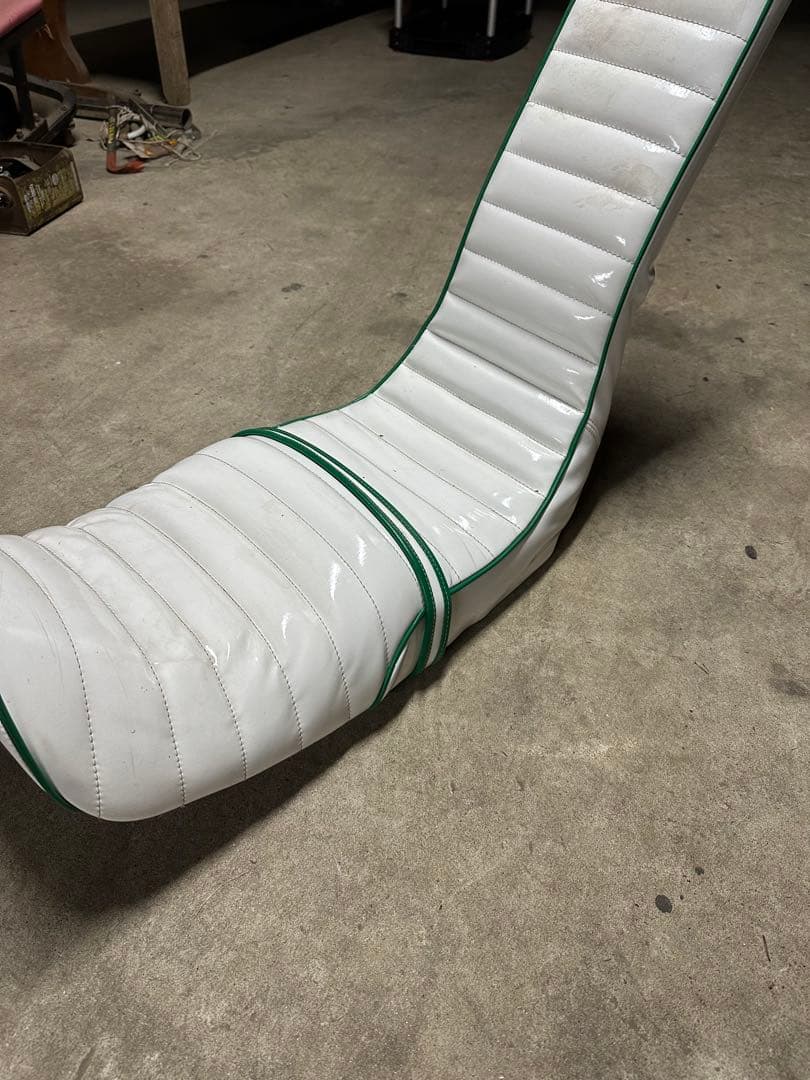 CB250N 400N バブ三段シート