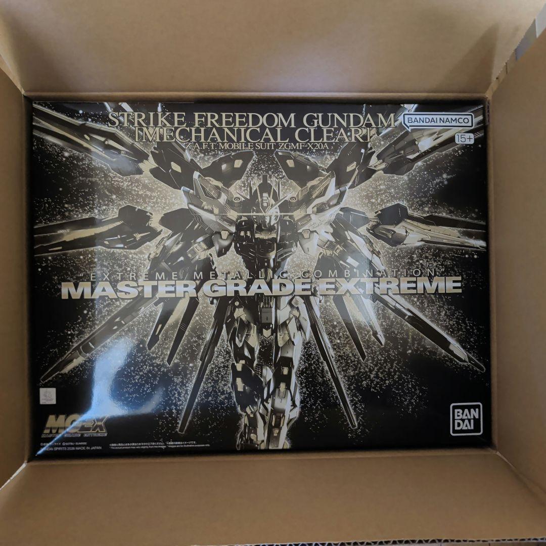 MGEX 1/100 ストライクフリーダムガンダム [メカニカルクリア MGEX 1/100 ストライクフリーダムガンダム [メカニカルクリア]【2次