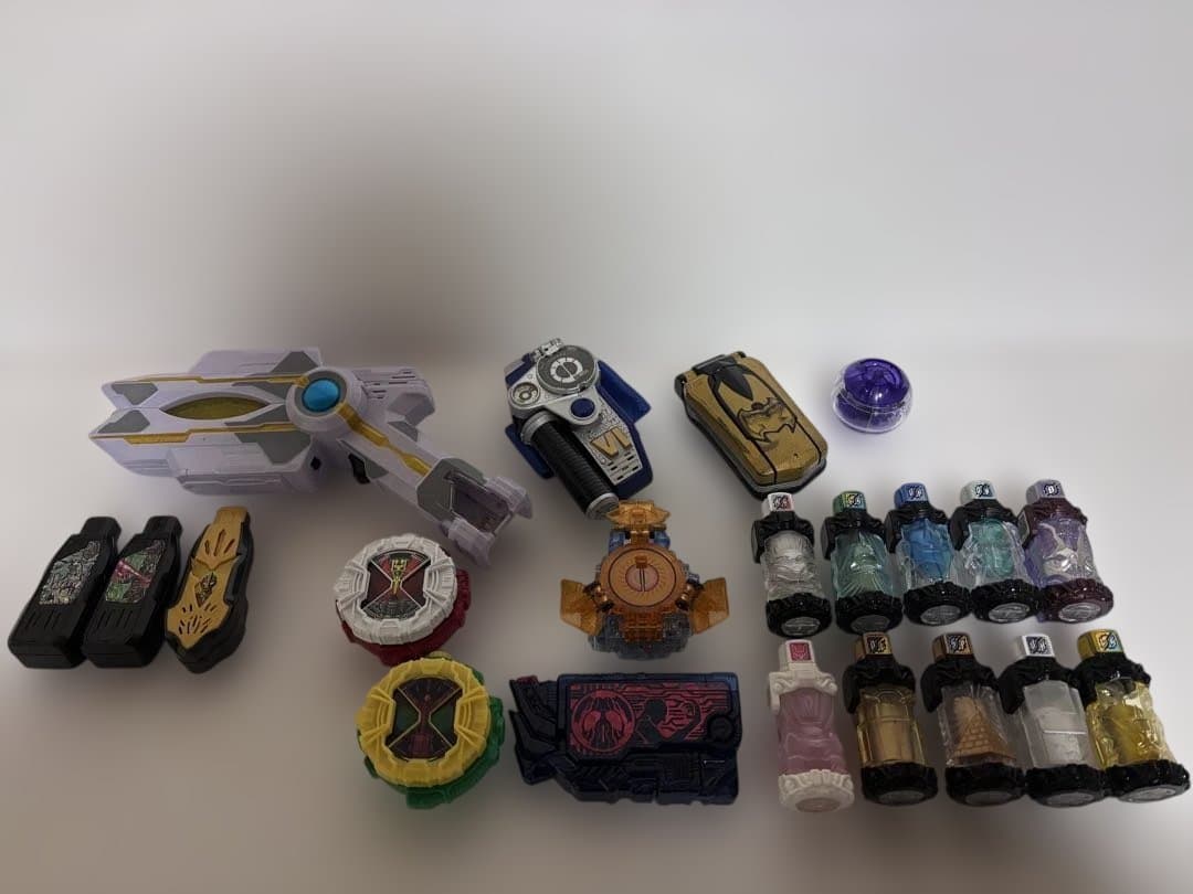 特撮玩具　ジャンク　まとめ売り　仮面ライダー　ウルトラマン　戦隊ヒーロー