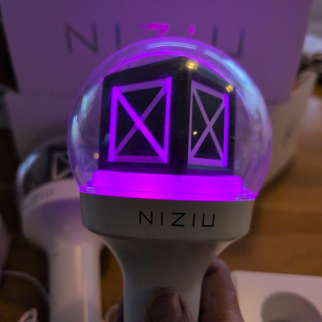 NIZIU ペンライト 2本セット - メルカリ