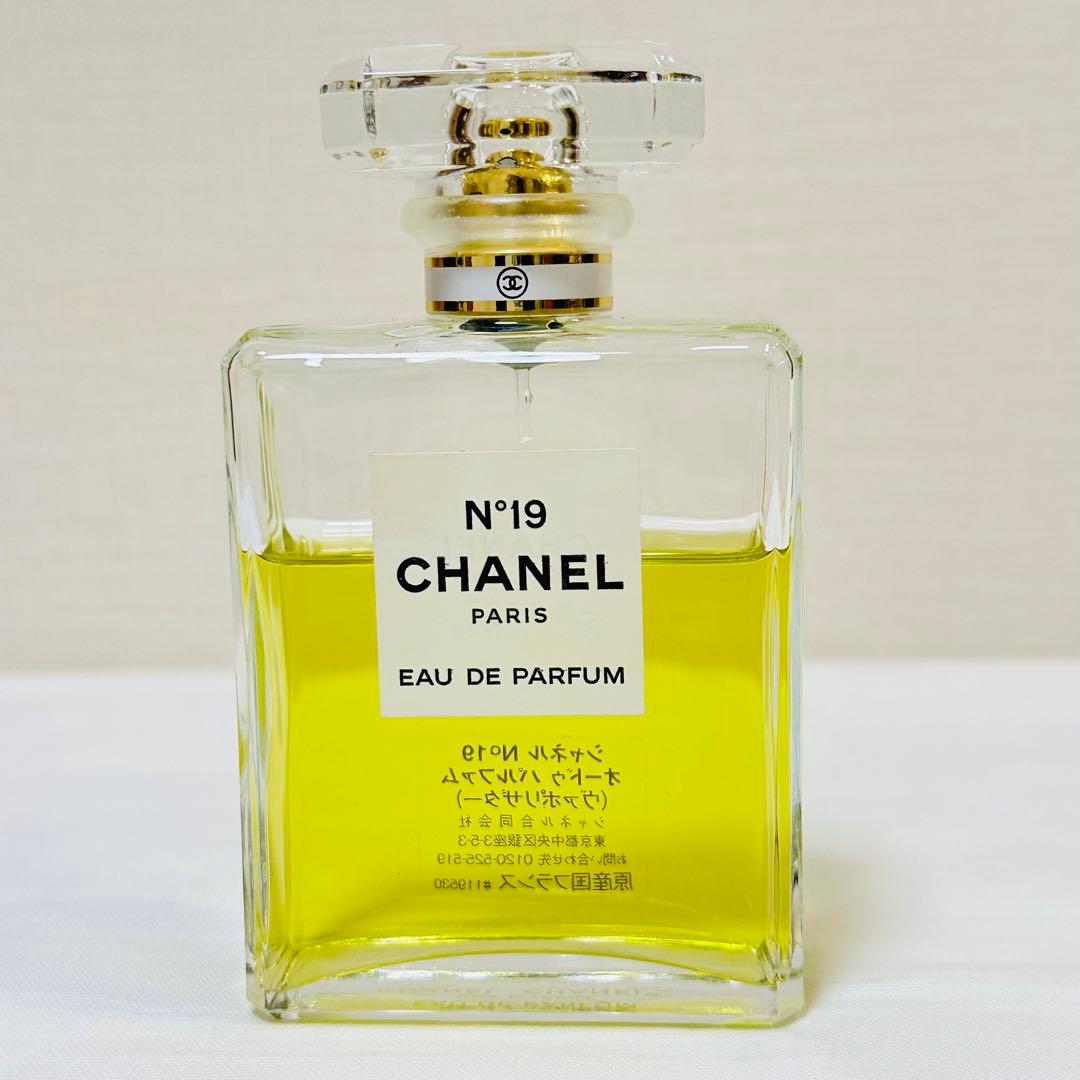 CHANEL N°19 シャネル オーデパルファム　香水　100ml