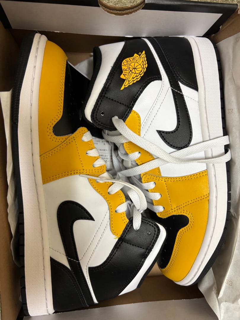 Nike Air Jordan 1 Mid イエロー/ブラック/ホワイト