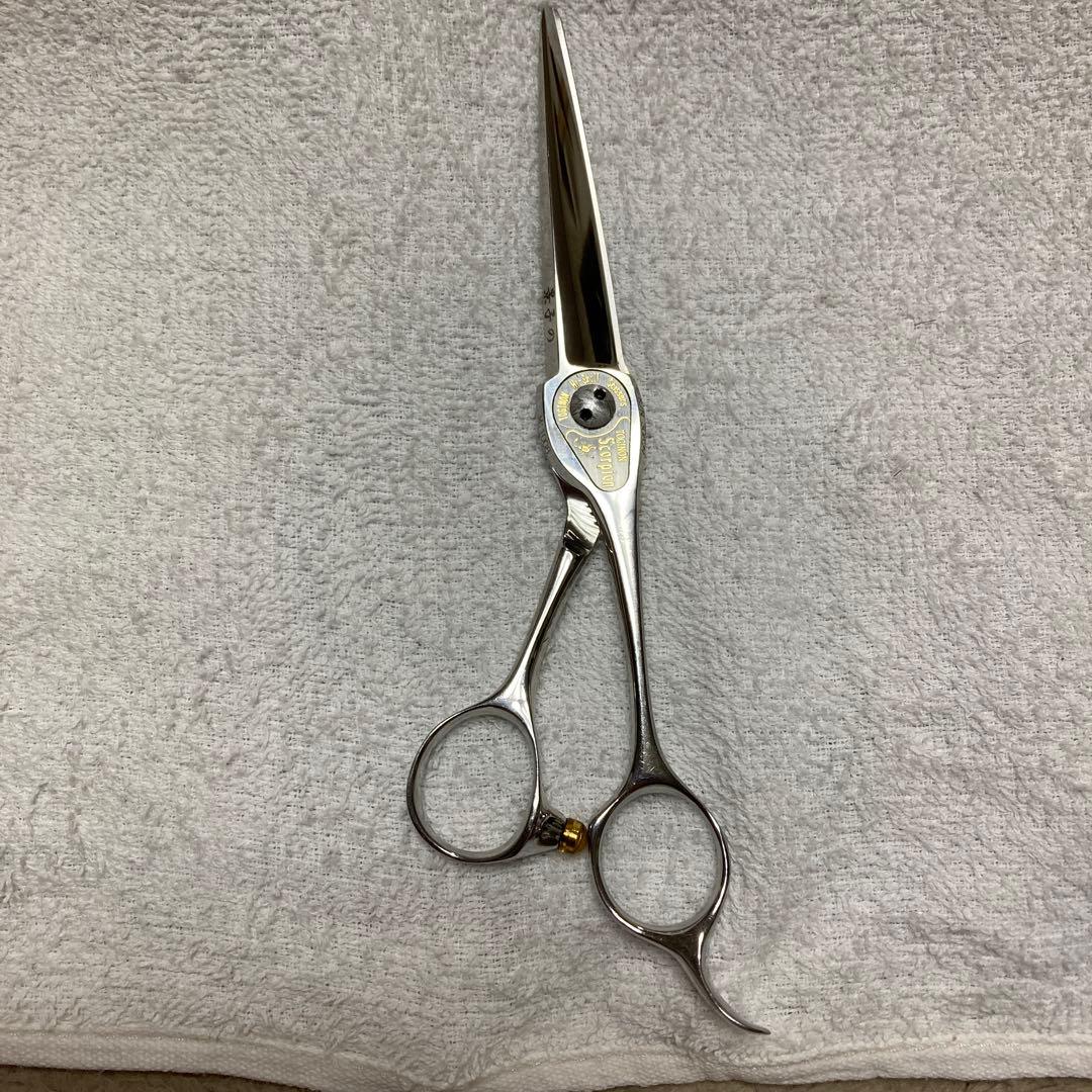 【*】様 Toginon 美容師専用　Scorpion シザー 5.5？インチ 刃物屋トギノン｜中古シザーの通販は【リファン】 – 中古シザー通販の