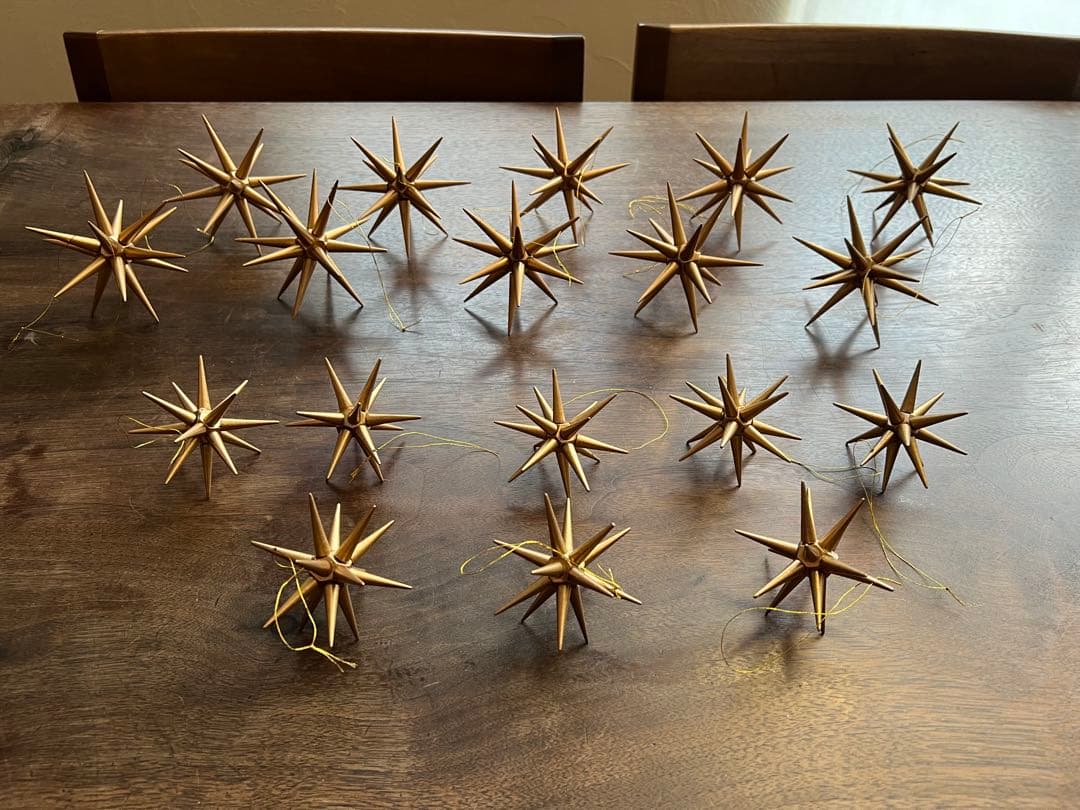 ベツレヘムの星 ゴールド星型クリスマス装飾 オーナメント18個セット