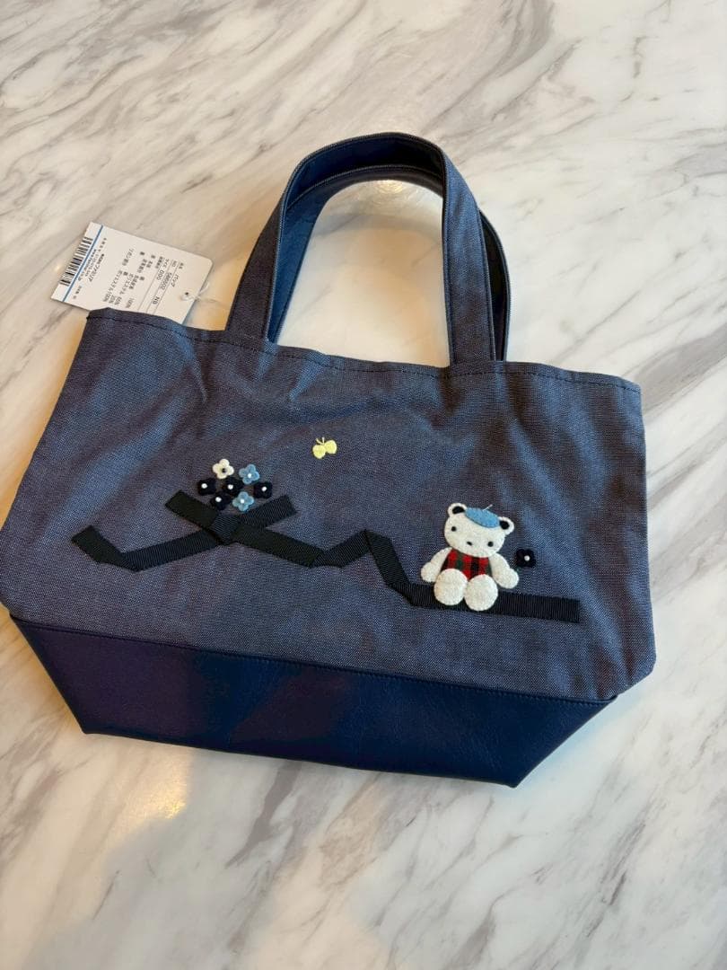 familiar ミニデニムバッグ　刺繍　ファミちゃん