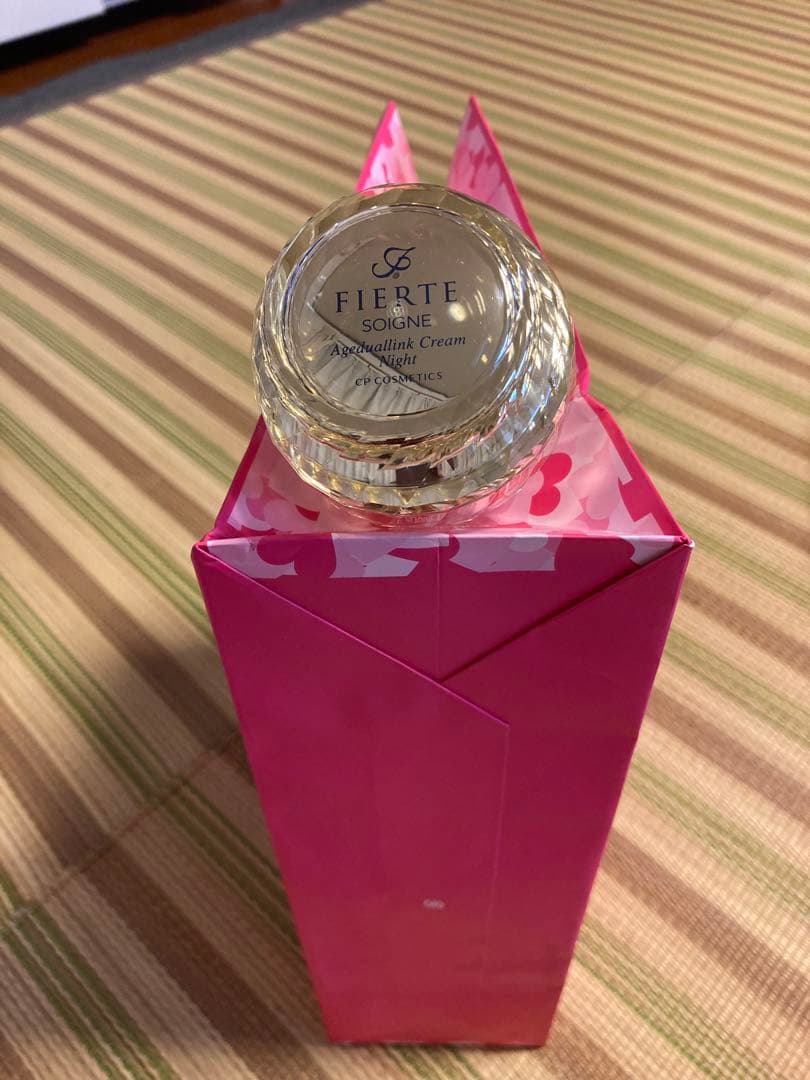 ソワーニュ フィエルテ　エイジデュアルリンク クリーム ナイト　c MC