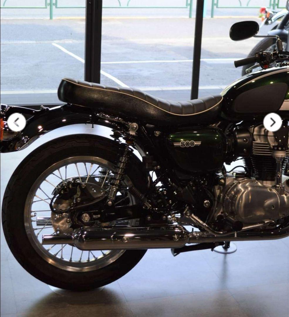 美品 W800 kawasaki純正ローダウンシート メグロk3ストリート - メルカリ