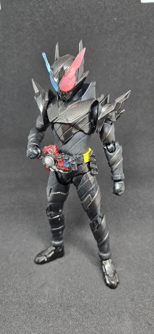 【最終値下】S.H.Figuarts仮面ライダービルドラビットタンクハザード
