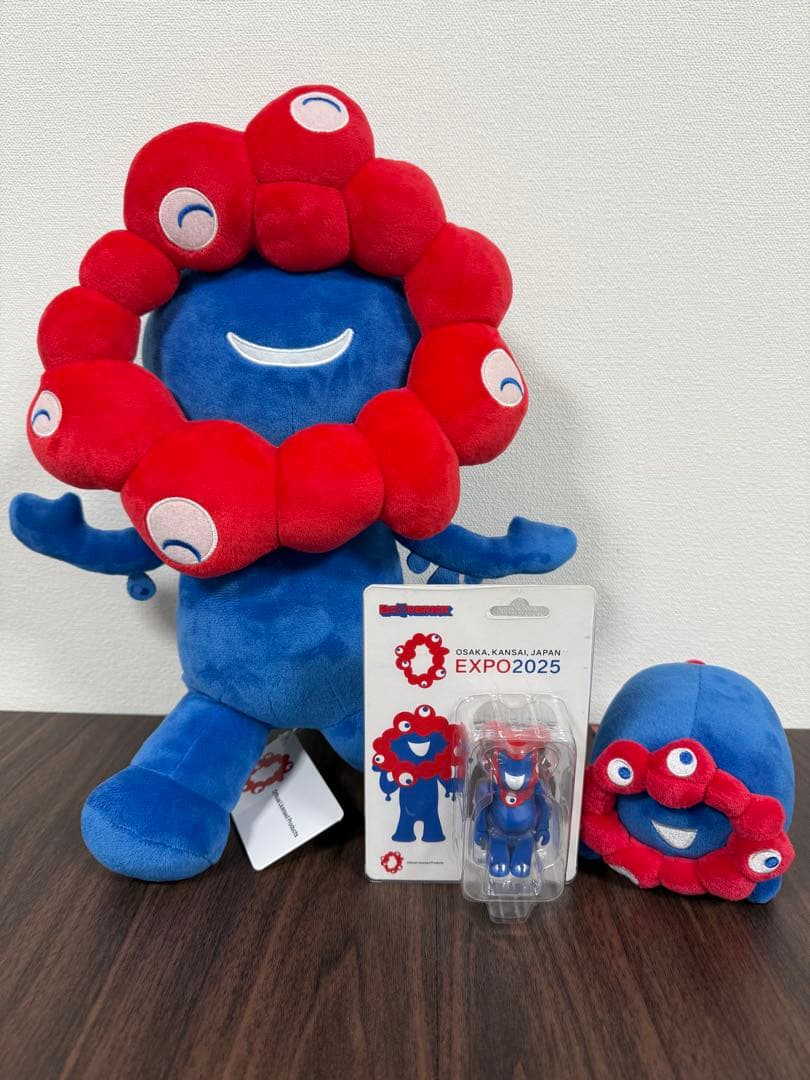 【未使用】ミャクミャク　ぬいぐるみ　大　小　BE@RBRICK ベアブリック 欲しかったミャクミャクベアブリック、なんとか買う事が出来ましたー