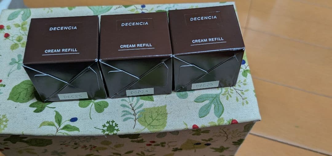 ディセンシア新品未開封未使用