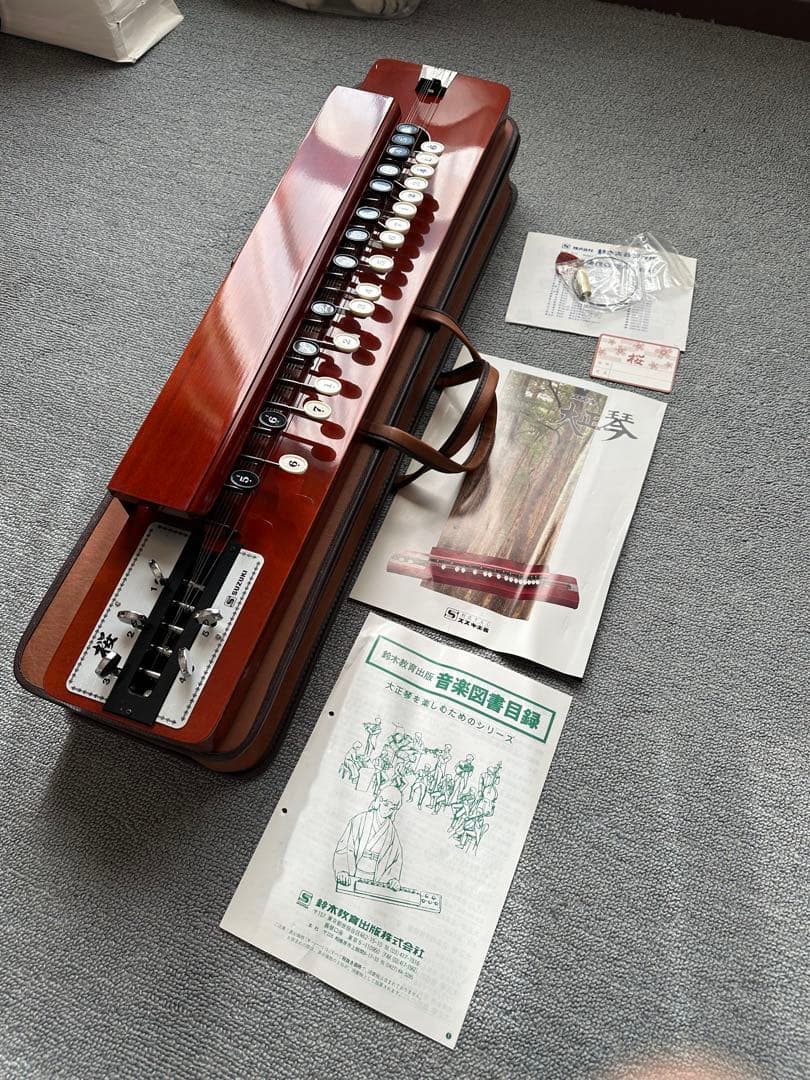 スズキ 大正琴 桜　木製