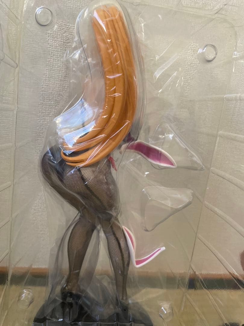 海外製　ダクネスバニーフィギュア　1/4