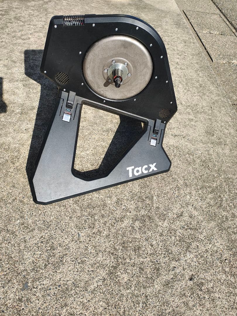 Tacx neo　スマートローラー中古