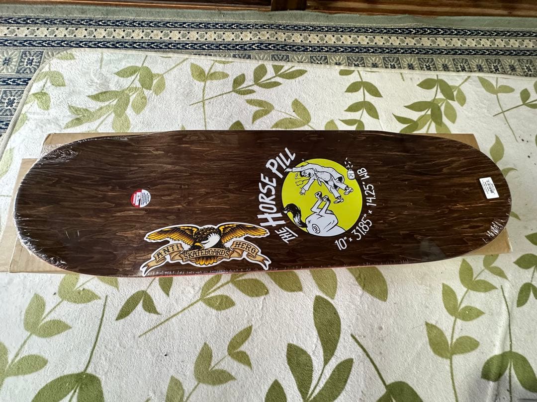 スケートボード ANTI HERO HORSE PILL