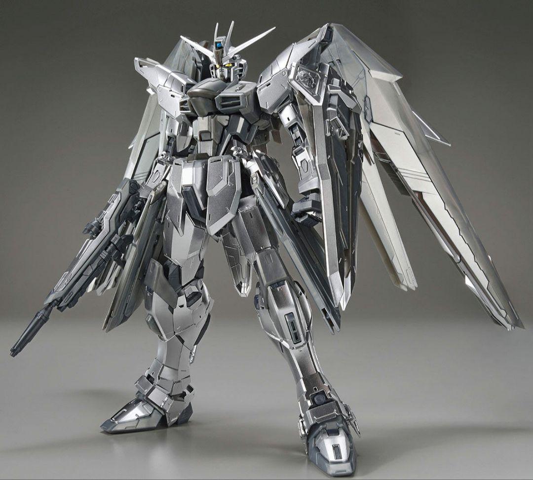 MG ガンダムベース限定 フリーダム Ver.2.0[シルバーコーティング] MG 1/100 ガンダムベース限定 フリーダムガンダム Ver.2.0[シルバー