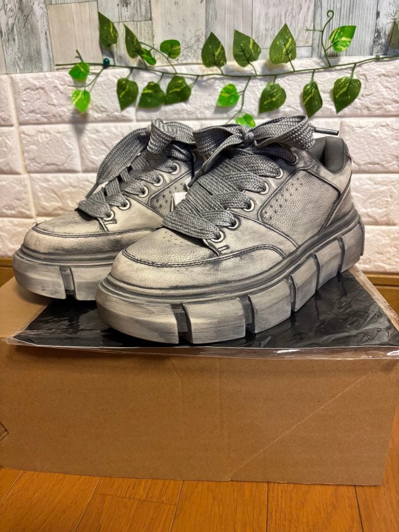 ZARA ザラ チャンキーソールスニーカー 44（28.3） | Shop at Mercari