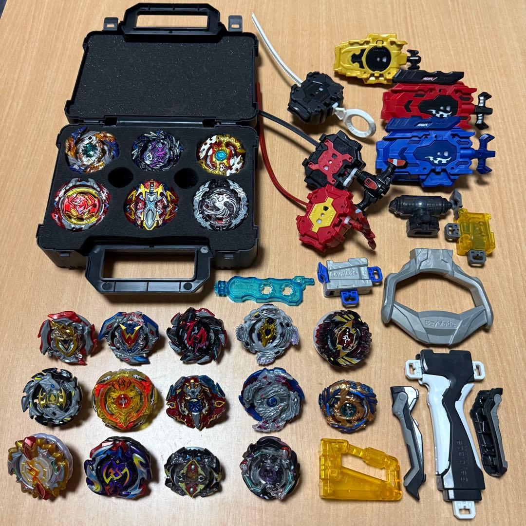 《早い者勝ち！》ベイブレードバースト セット ケース付き まとめ売り