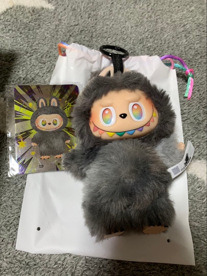 正規品 Labubu Big into Energy ラブブシークレット ID