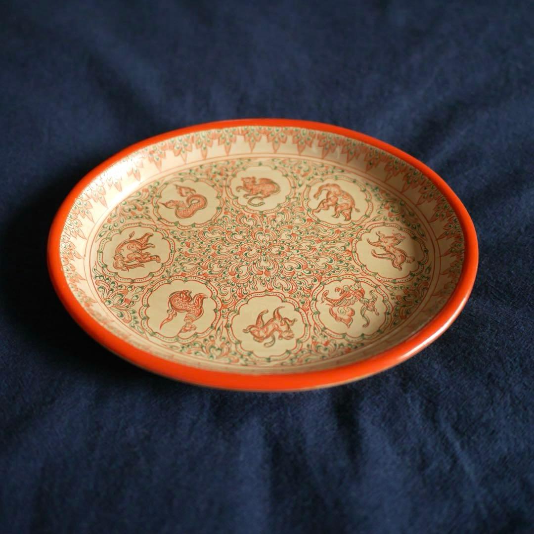 ミャンマー バガン漆器 蒟醤(キンマ)塗り プレート - メルカリ